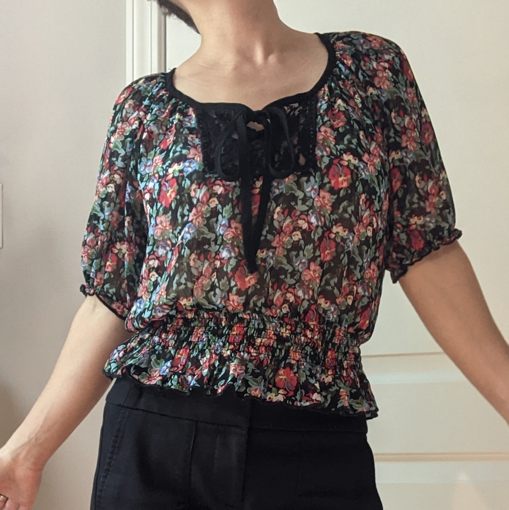 Xhilaration S/P Floral Blouse